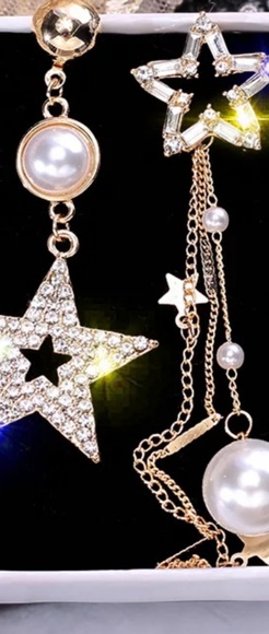 Asymetrical Star earrings - Picture 3 of 6